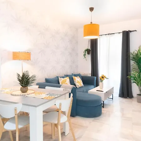 Lejlighed Downtown 3 Bedrooms, 2 Bathrooms, Wifi