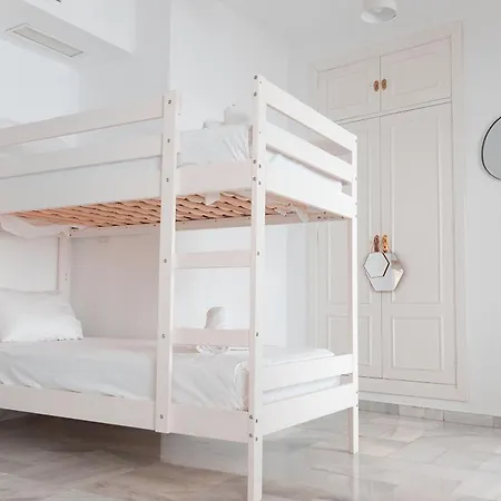 Downtown 3 Bedrooms, 2 Bathrooms, Wifi * Sevilla